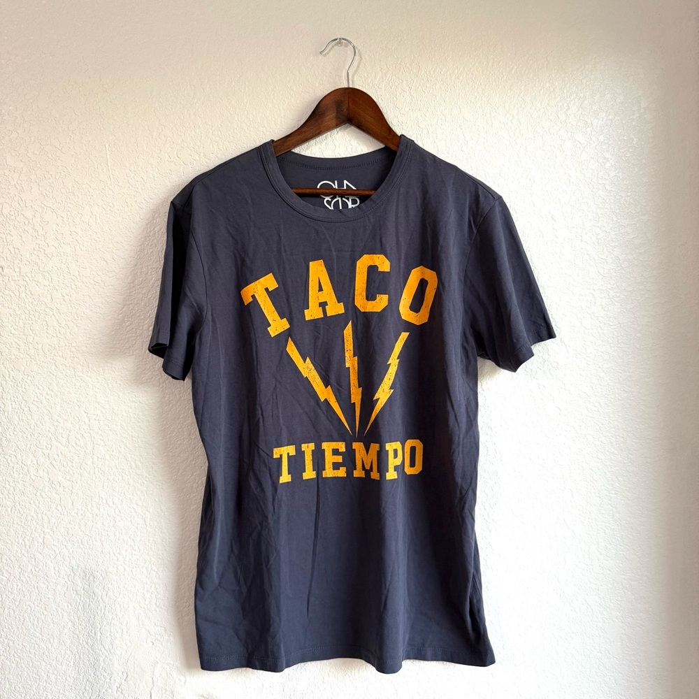 Chaser Mens Tee Shirt Blue Yellow Taco Tiempo Short Sleeve Size Large